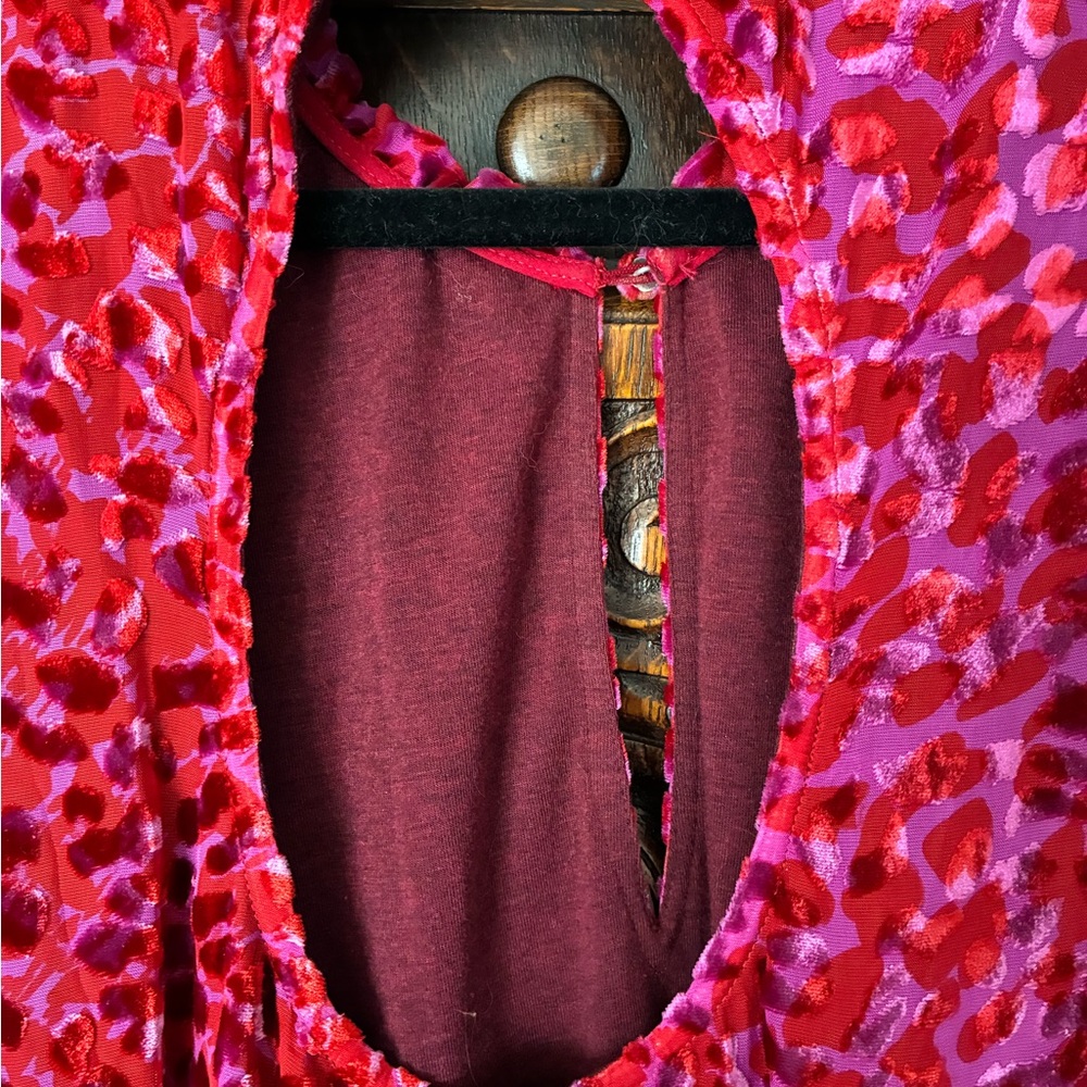 🌹Hale Bob Red & Fuchsia velvet burnout dress|Leopard print with gold chain|M✨ - Picture 4 of 8